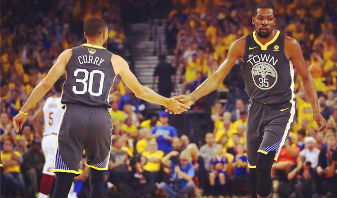 闫炳良：落后的时候没有放弃，希望伤员早日康复打好最后一场（闫炳良：逆境不言弃，盼伤员早日康复，力拼收官战）