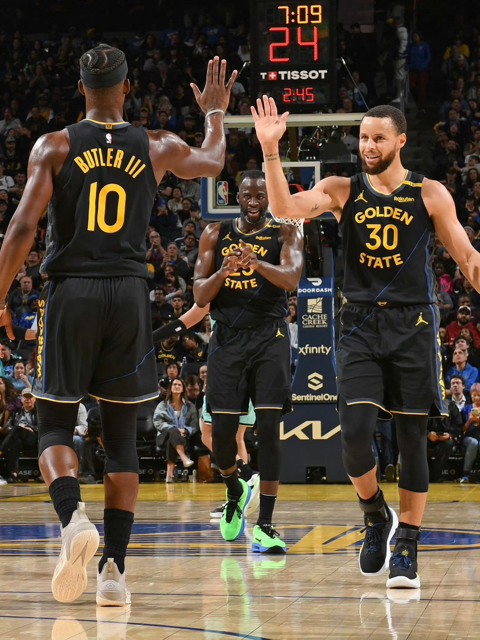 环球马术冠军赛布拉格季后赛1.65米超级大奖赛：0.02秒！阿卜杜勒·赛义德险胜登顶（环球马术冠军赛布拉格季后赛1.65米超大奖赛：阿卜杜勒·赛义德0.02秒惊险夺冠）