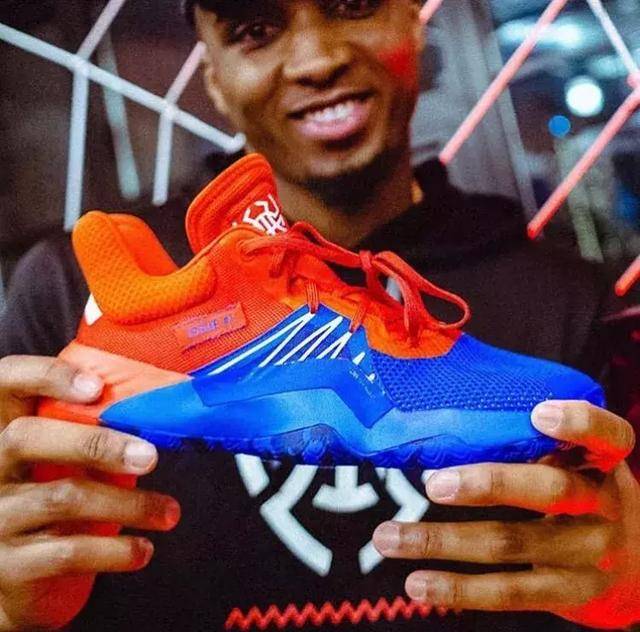 杰伦·格林谈缺席对阵火箭：确实有些失落，这次受伤很不凑巧（杰伦·格林谈无缘战火箭：有点失落，伤来得太不巧）