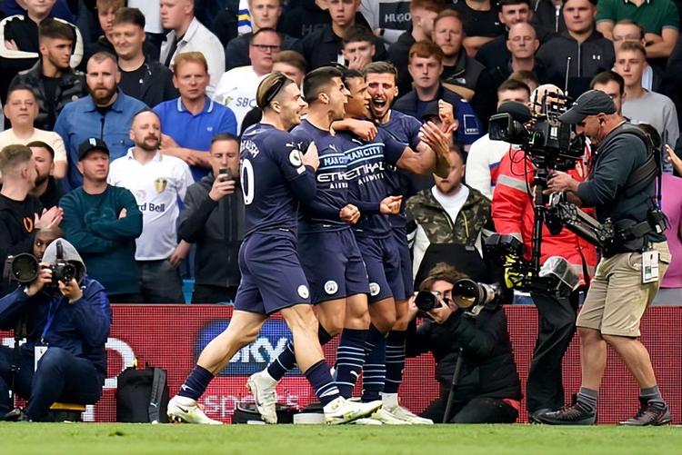 新生代骑手展锋芒！2025中国自由式小轮车联赛（深圳•光明站）收官（新锐骑手崭露头角！2025中国自由式小轮车联赛深圳光明站圆满落幕）