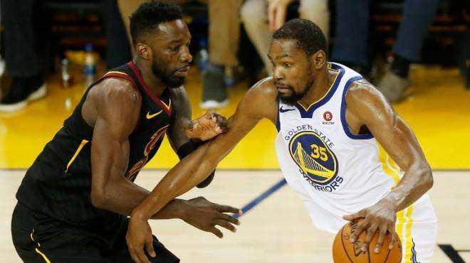 意媒：米兰派球探现场考察亨克18岁前腰卡雷察斯（意媒：米兰球探赴现场考察亨克18岁前腰卡雷察斯）