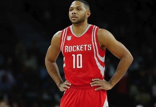 斯基拉：那不勒斯计划通过冬窗买中场，目前看上梅努等5人（斯基拉：那不勒斯冬窗补强中场，锁定梅努在内的5名目标）