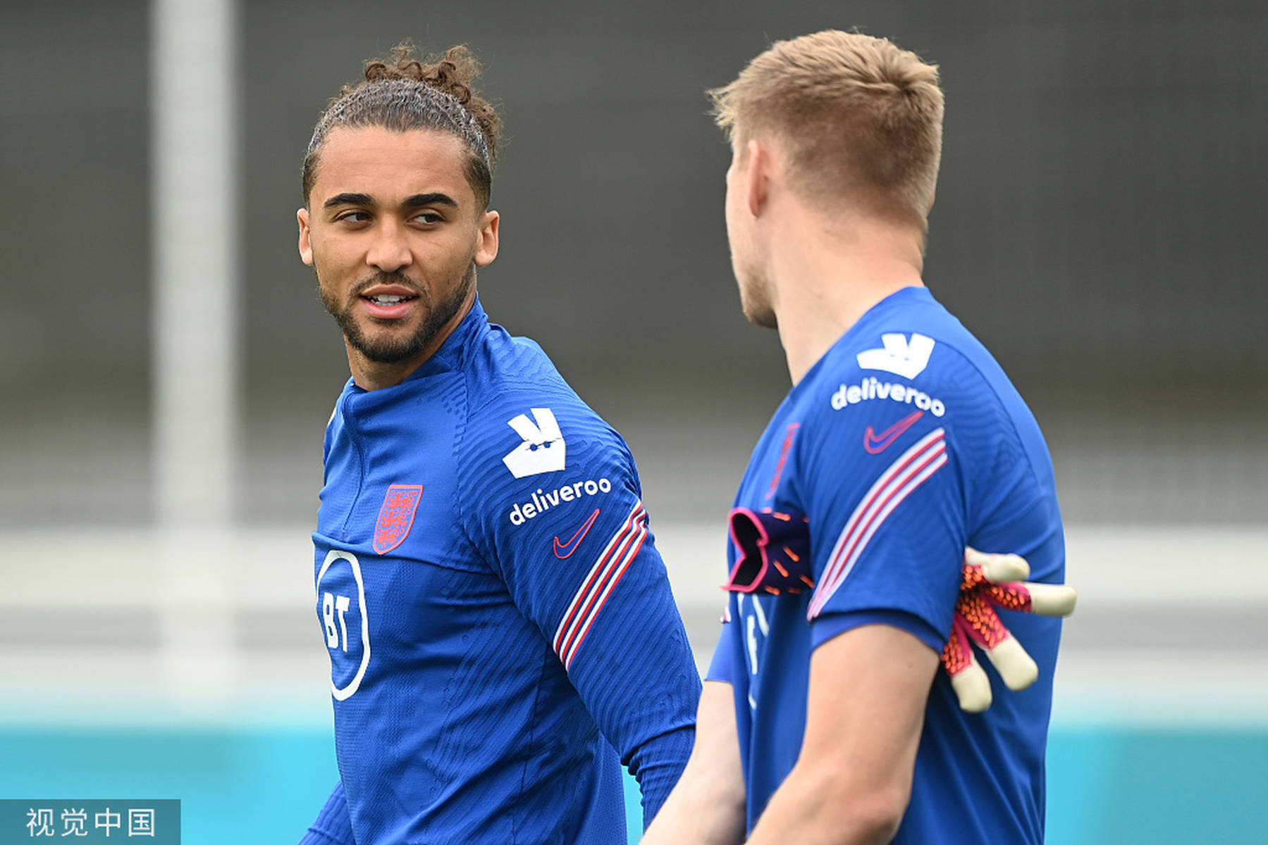 半场战报：莱比锡2-1马格德堡，努萨破门，鲍姆加特纳建功（半场比分：莱比锡暂2-1马格德堡，努萨、鲍姆加特纳相继破门）